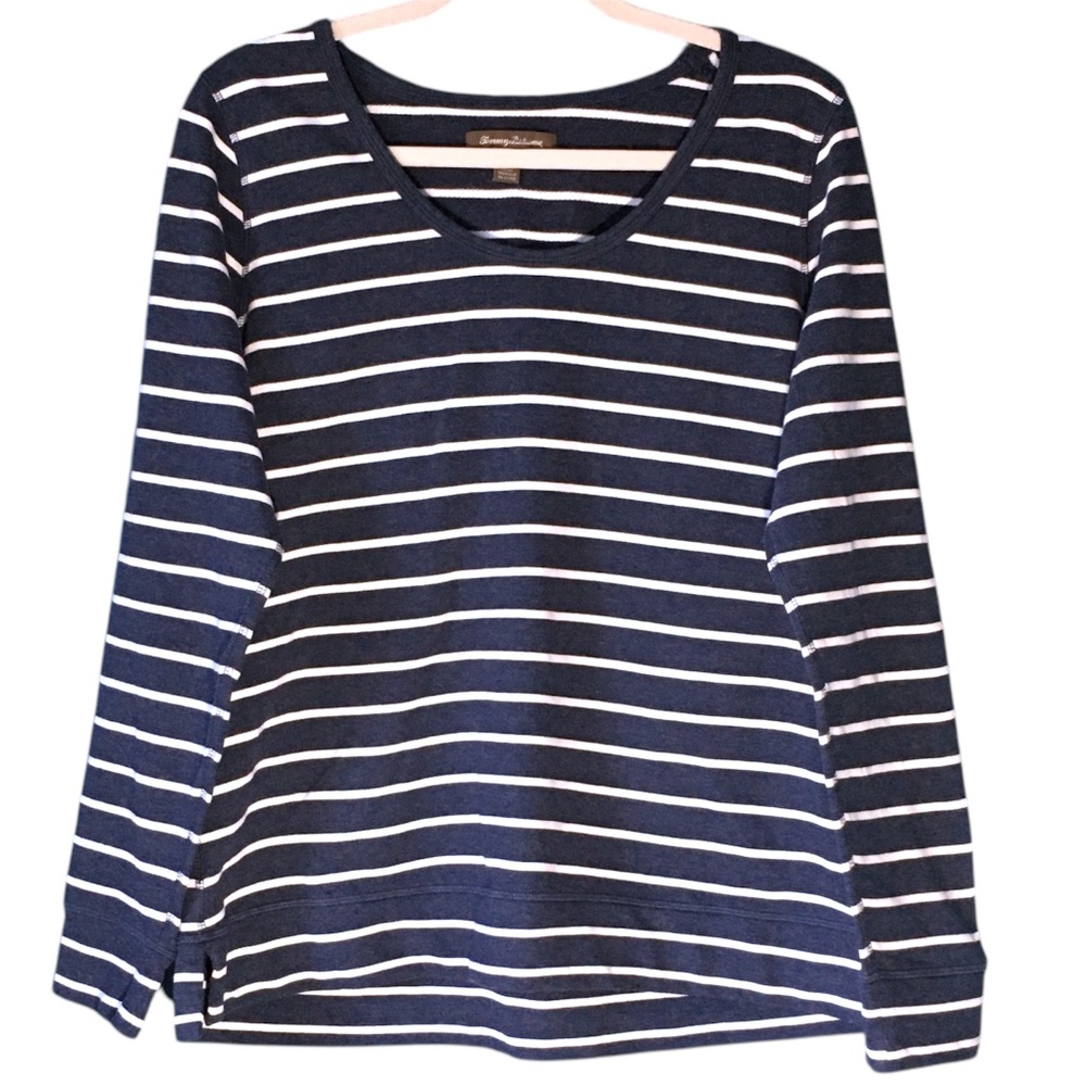 Tommy Bahama Denim Blue and White Striped Pullover size large